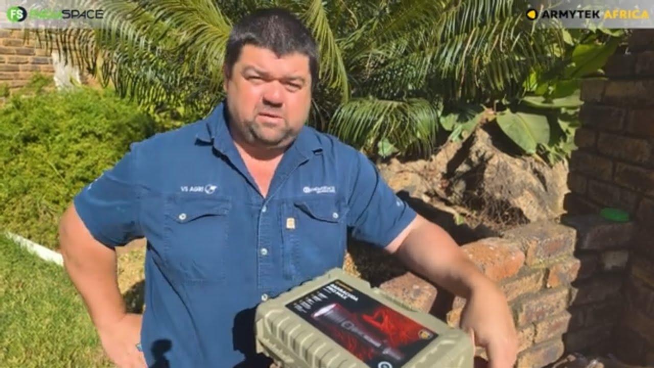 Andre het die Armytek "Barracuda Pro Max" flits geTOETS! Kon die flits dit hanteer?