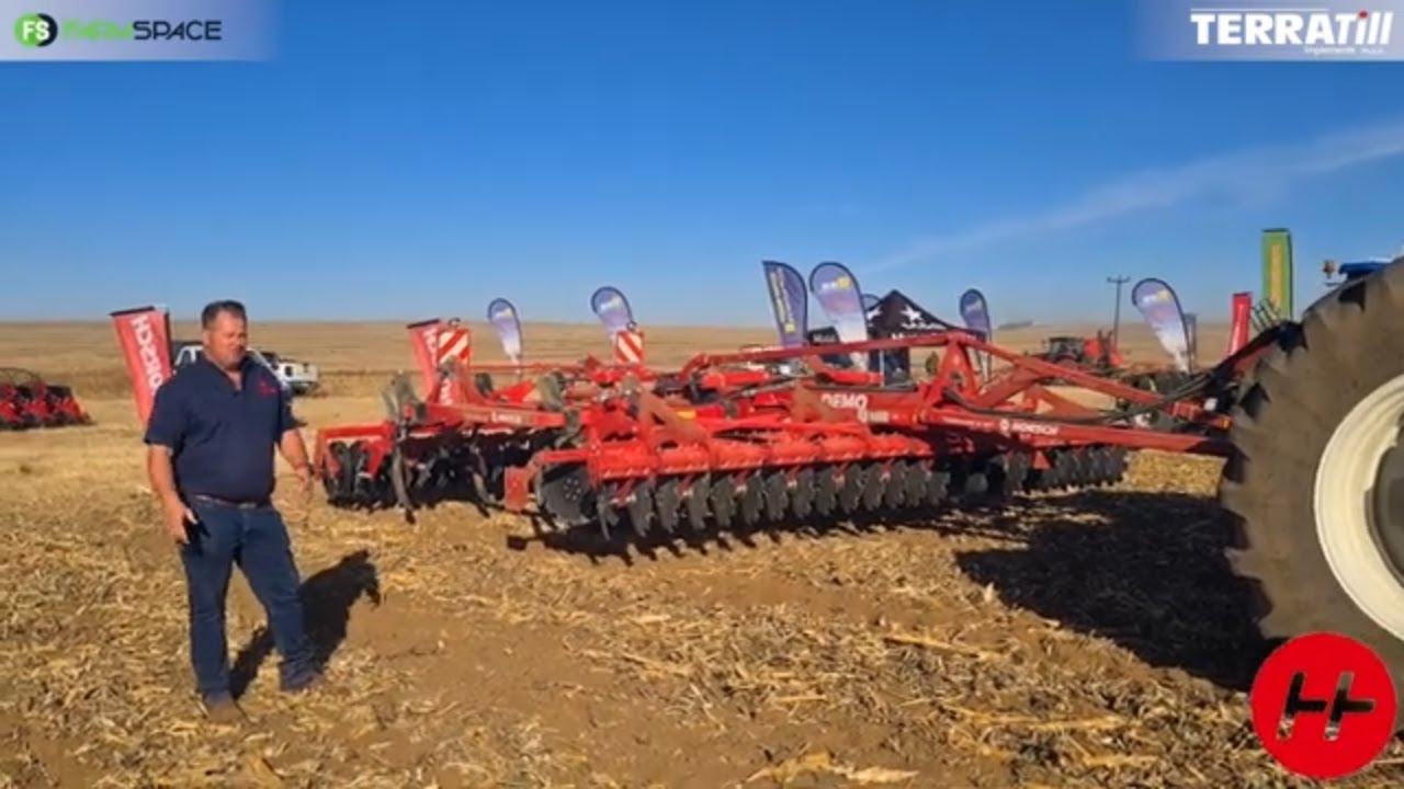 Werk jou reste presies in met 'n HORSCH Terrano. Charl van TerraTill Implements vertel meer.