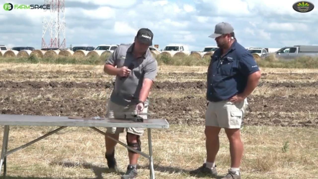 'n Spotgoedkoop manier om te kyk of jou planter se coulters reg is voor jy plant.