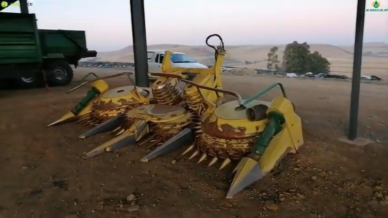 2017 John Deere 445 kerwer kop op die VS Groeiersgroep Veiling, 20 Aug 2022.