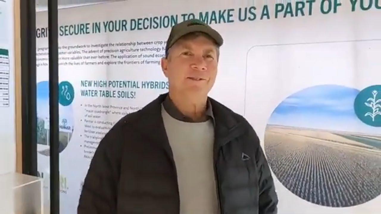 John (besigheidsbestuurder) van Pannar Seed by NAMPO 2024 oor hulle nuwe wit mielie kultivars