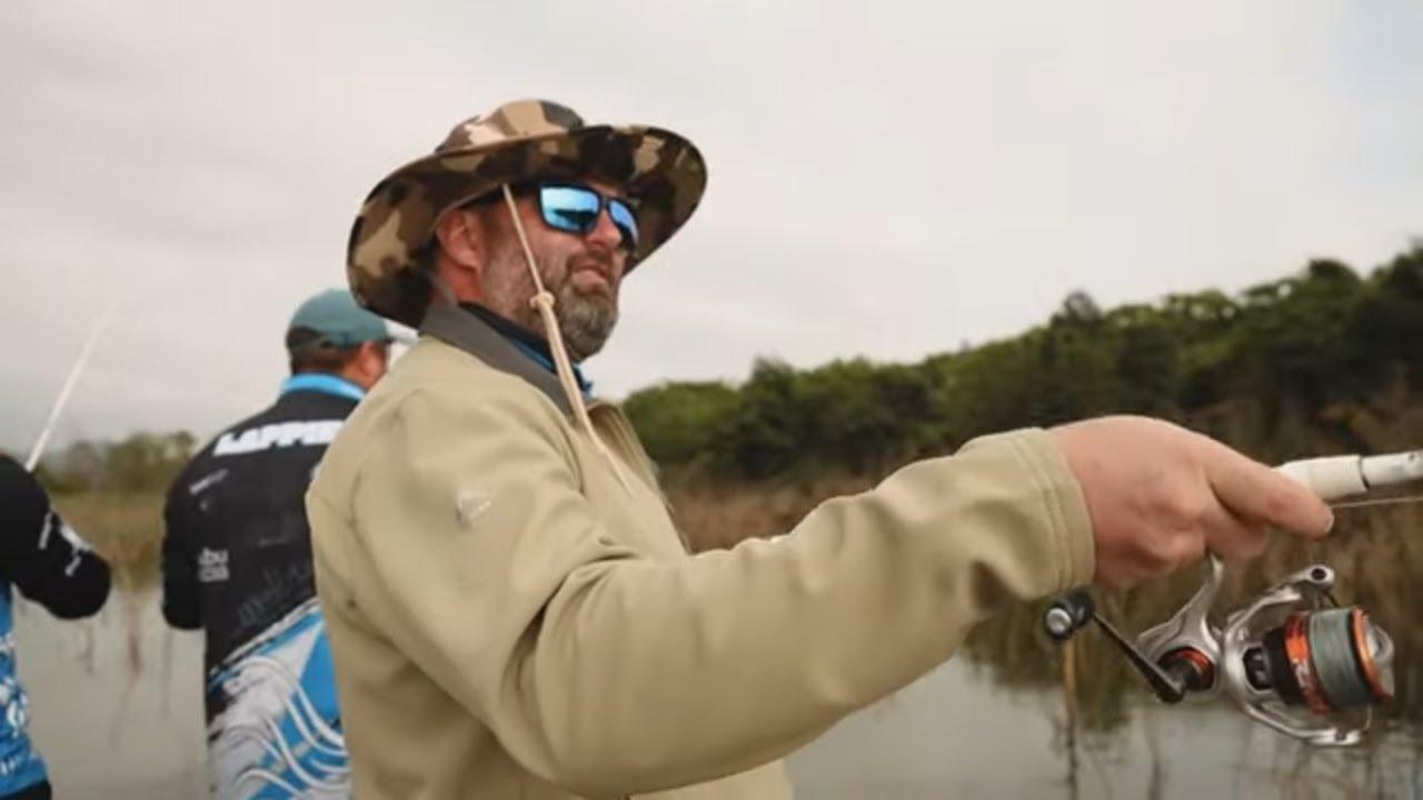 Dinghy and Dodge Ep 3. Kry Rikus darem iets aan die hoek?