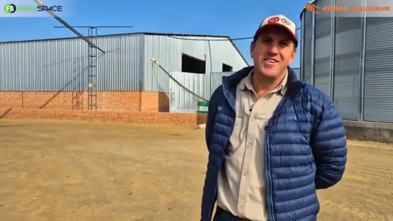 Hoe gaan 'n Jones Masjiene hamermeul jou lewe verander? Niklaas vertel meer.