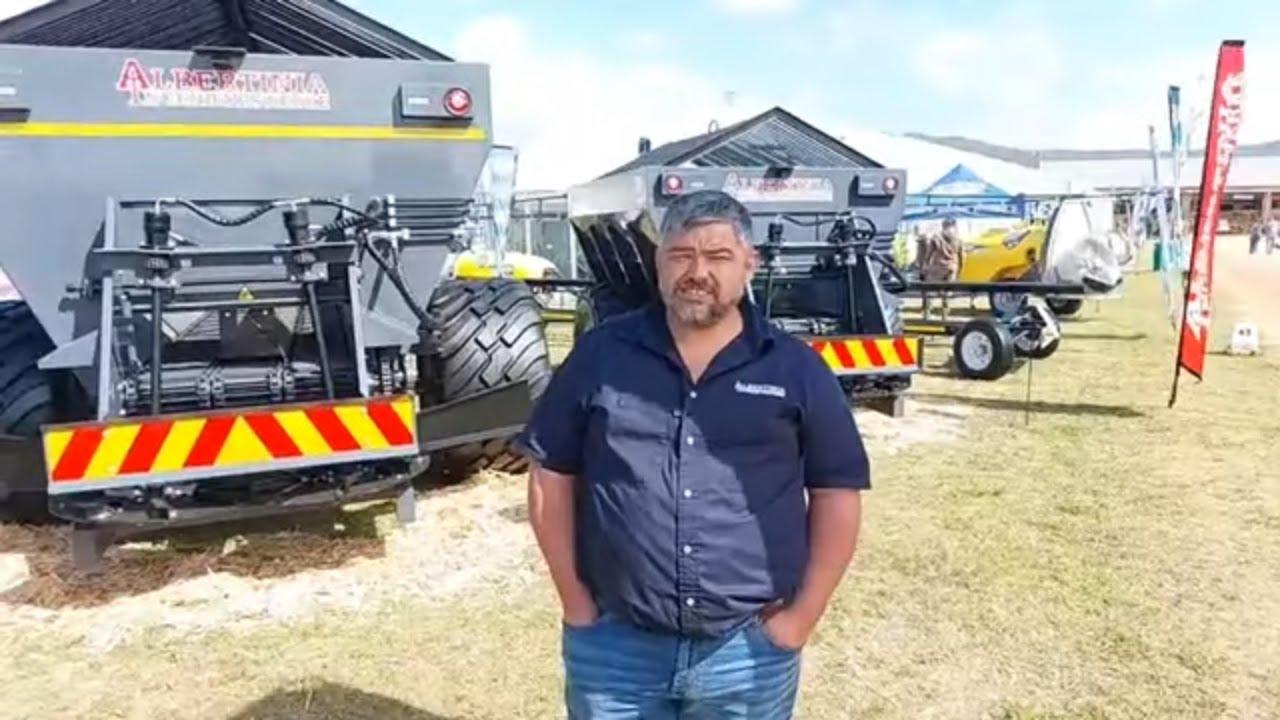 Albertinia Ingenieurswerke vat ons deur hulle reeks misstrooiers by Nampo Kaap / Cape 2024