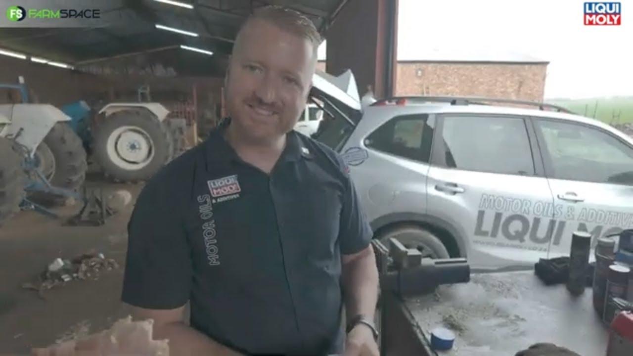 Hoe raak jy van olie in jou werkswinkel ontslae? Kyk na Liqui Moly se oil binder.