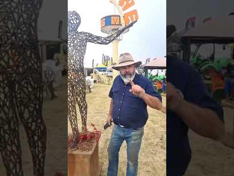 Willie Jones van JONES MASJIENE wag vir julle by sy stalletjie op NAMPO 2024.