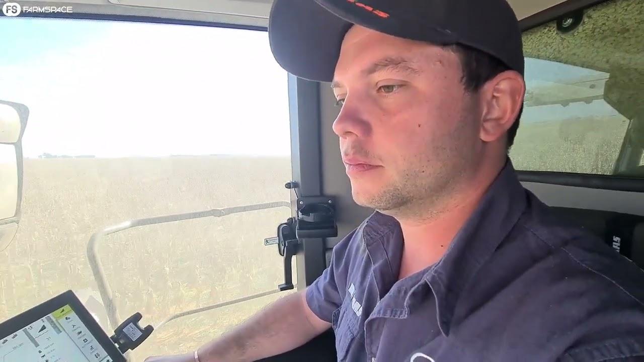 Andre het saam Innes van IDP Agri die Claas Trion 750 stroper gaan toetsbestuur.